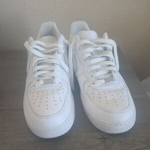 Mens All-White Classic AF1 Sneakers